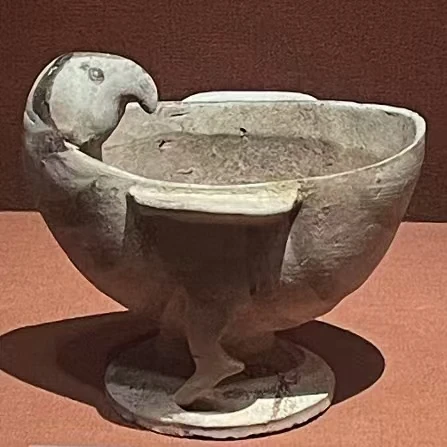鹦鹉陶杯