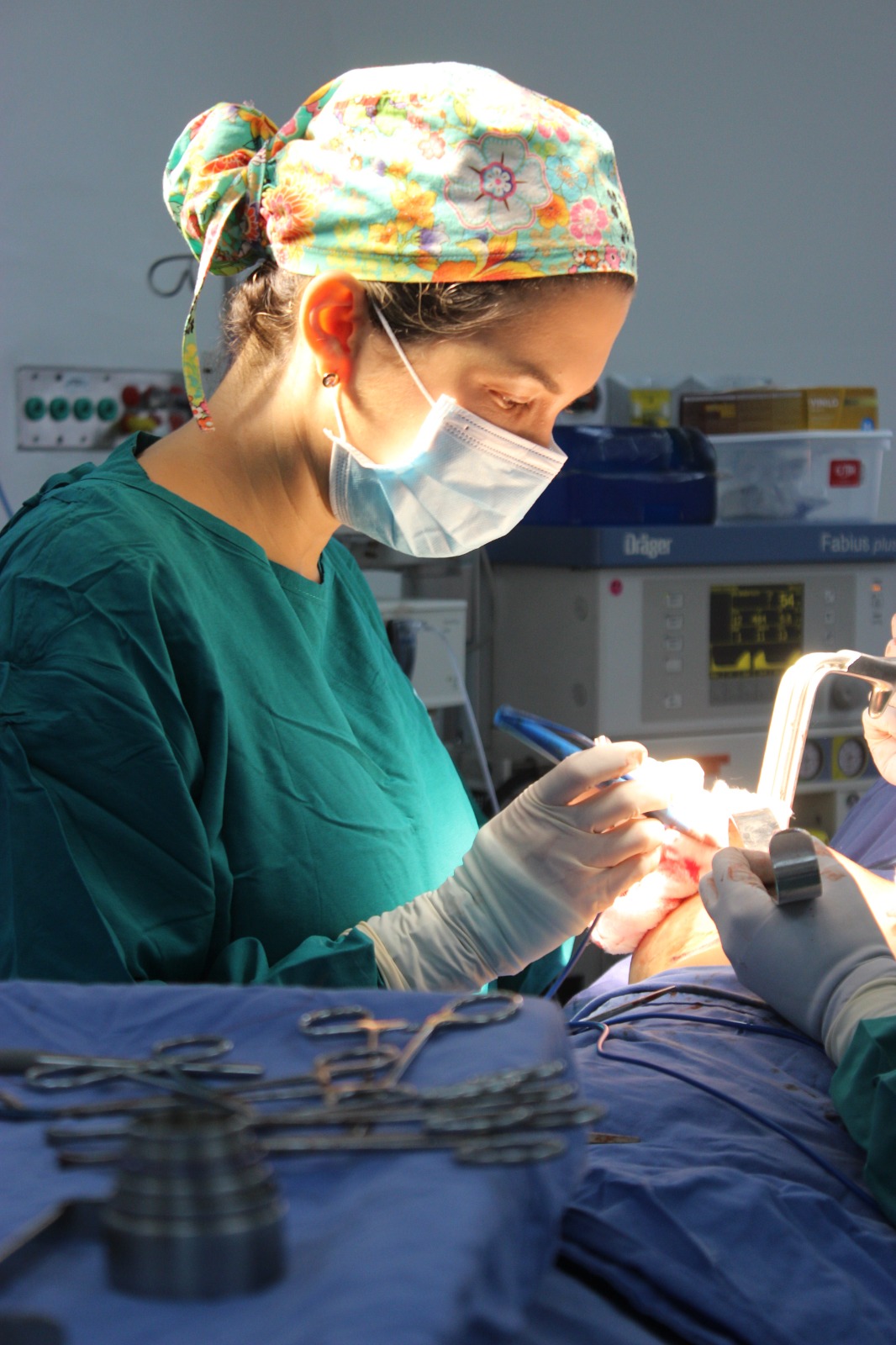 Equipo de Argón Plasma en quirófano