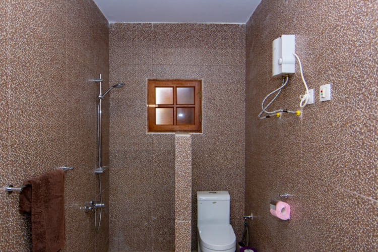 4 rooms Bungalow (King Size Beds)- Kribi, Cameroon 21