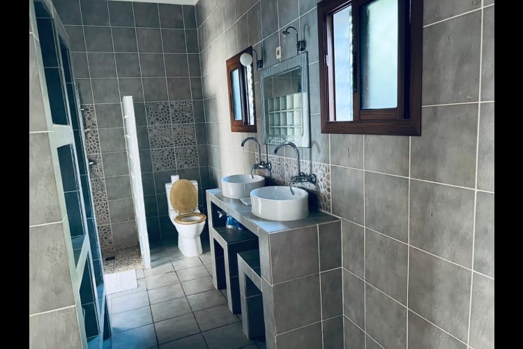 Belle Villa de 02 chambres pieds dans l'eau 5