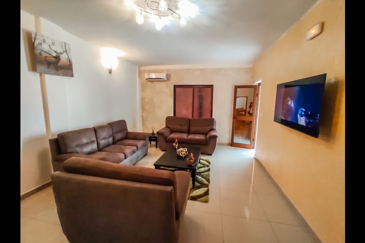2 Bedrooms apartment RP - Douala, Bonamoussadi 4