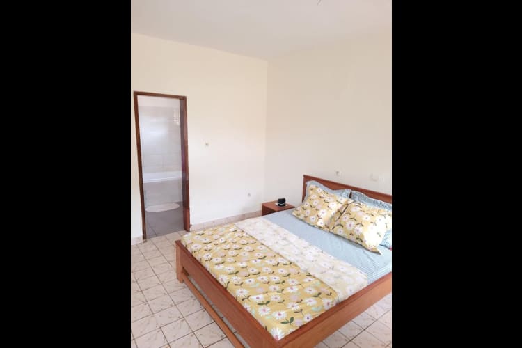 3 rooms Apartment  MY - Omnisport, Yaoundé 2