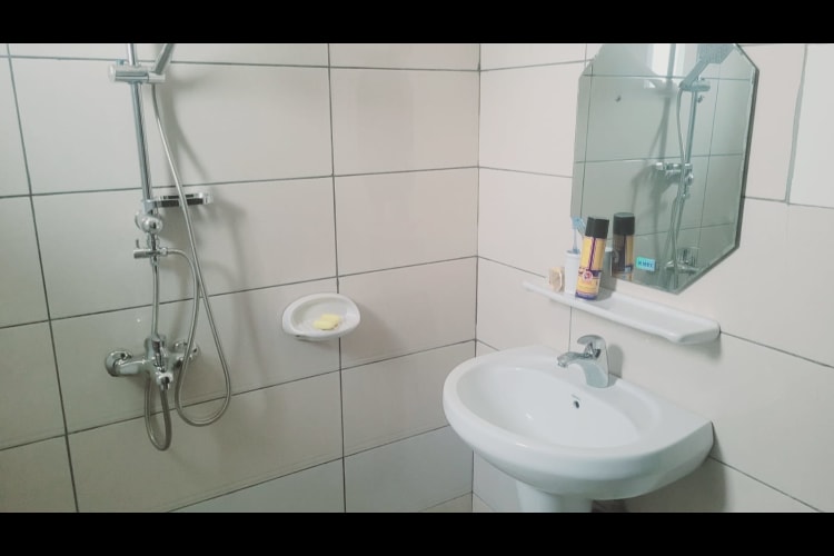 Beautiful 2 bedrooms apartment - Akwa, Douala 18
