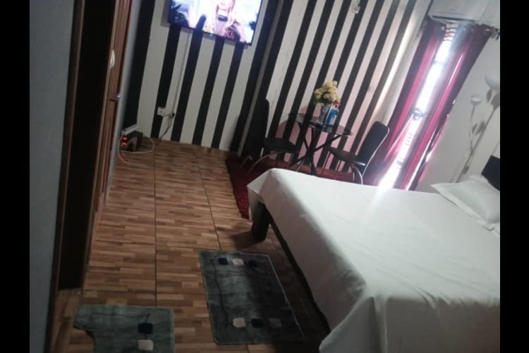 Jolie chambre meublée LGH - Douala, Nouvelle route cité 2