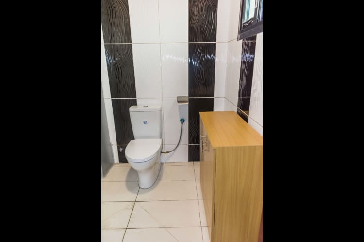 Very nice 3 bedrooms appartment for monthly rent (800.000 Fcfa) - Douala, Bonaberi  26