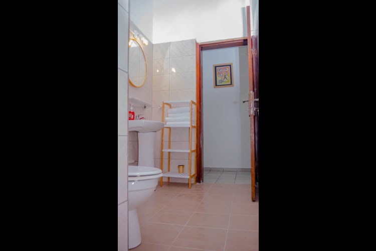 Bel Appartement de 02 chambres - Akwa Douala 6