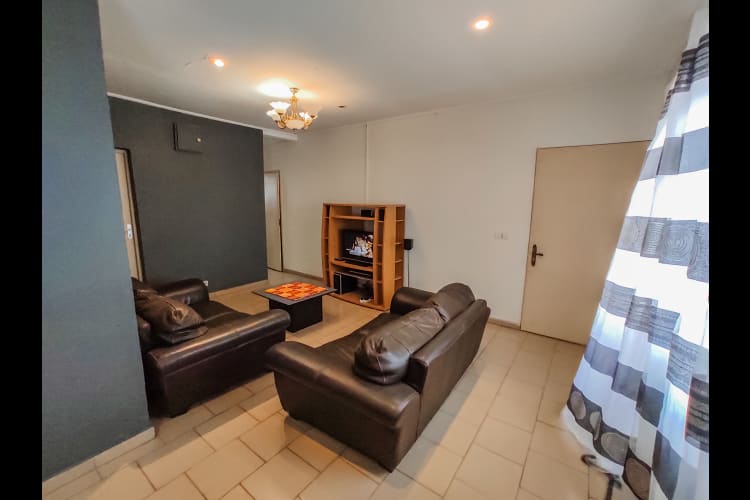 Bel appartment 2 chambres RK -Douala, PK9 2