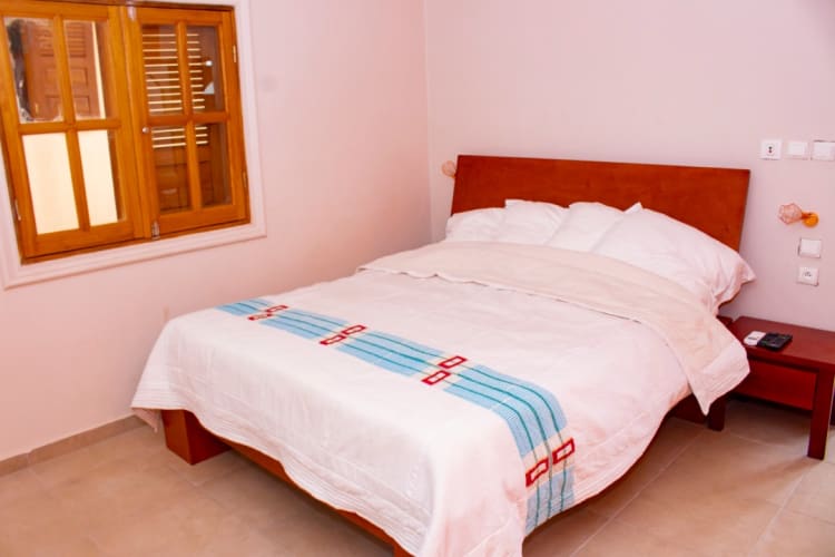 4 rooms Bungalow (King Size Beds)- Kribi, Cameroon 36