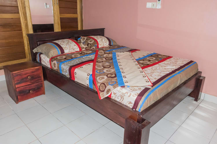 Studio RC -Douala, Logpom 6