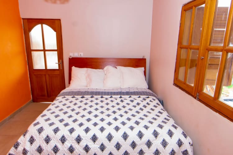 4 rooms Bungalow (King Size Beds)- Kribi, Cameroon 49