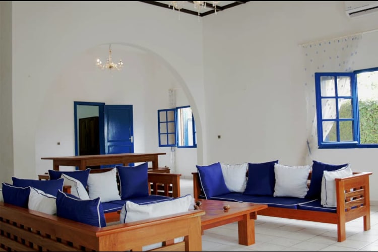 Duplex 6 Bedrooms, 7 Bathrooms LMB - Kribi, Mahale 4