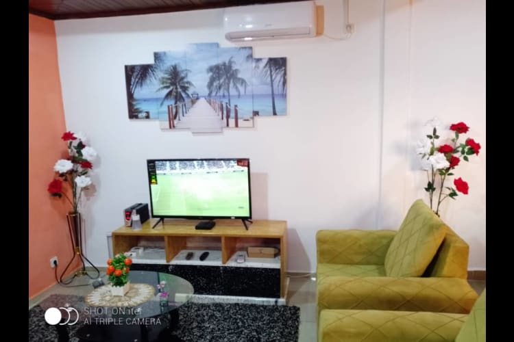 Appartement 2 CH DA - Yaoundé, Omnisport 4
