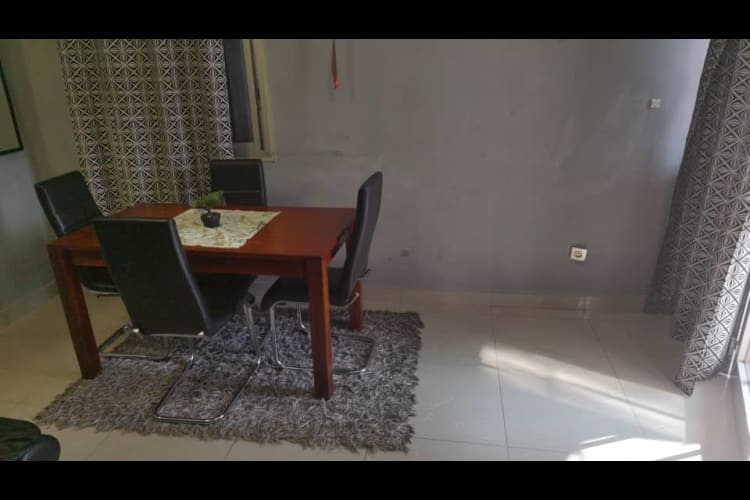 Bel Appartement de 02 chambres - Makepe, Douala 4