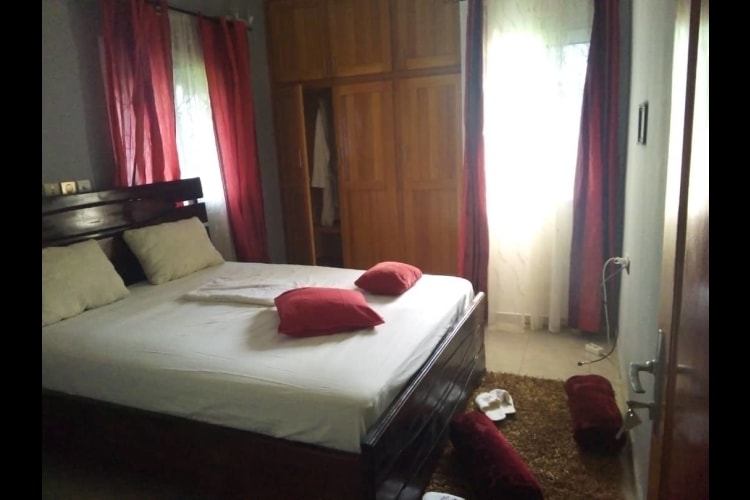 Bel appartement meublé 2 chambres - Bonamoussadi - Douala 4