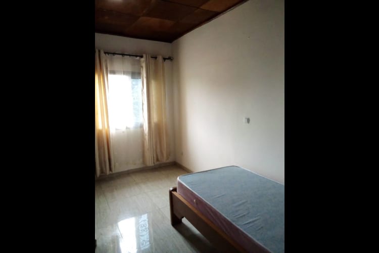 Appartement Confortable 3 chambres - Bastos 9