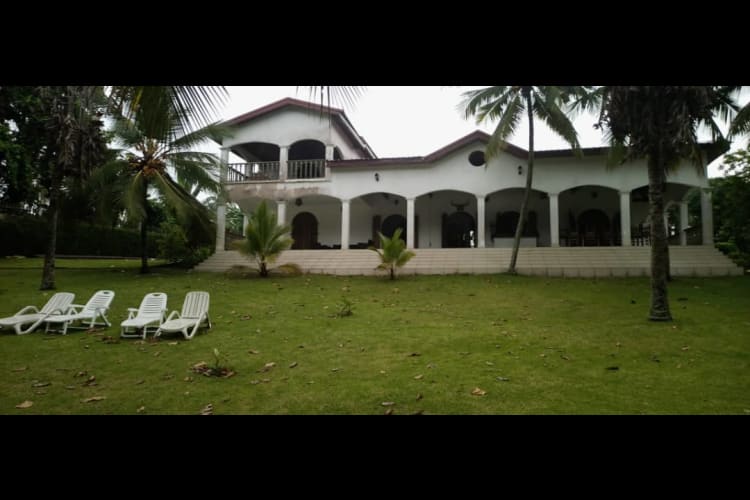 Waterfront Villa 04 bedrooms VS - Kribi, Lobe 1