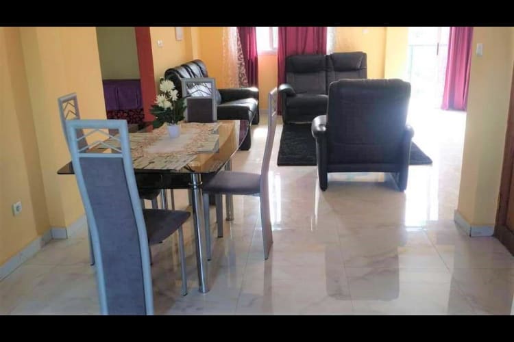 Appartement de 2 chambres RDL - Douala, Bonamoussadi 18