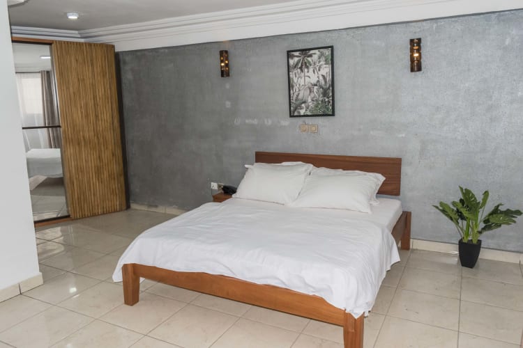 Très belle chambre sans coin cuisine - Bonapriso, Douala 4