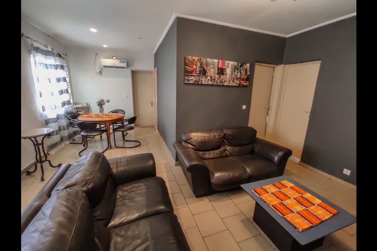 Bel appartment 2 chambres RK -Douala, PK9 4