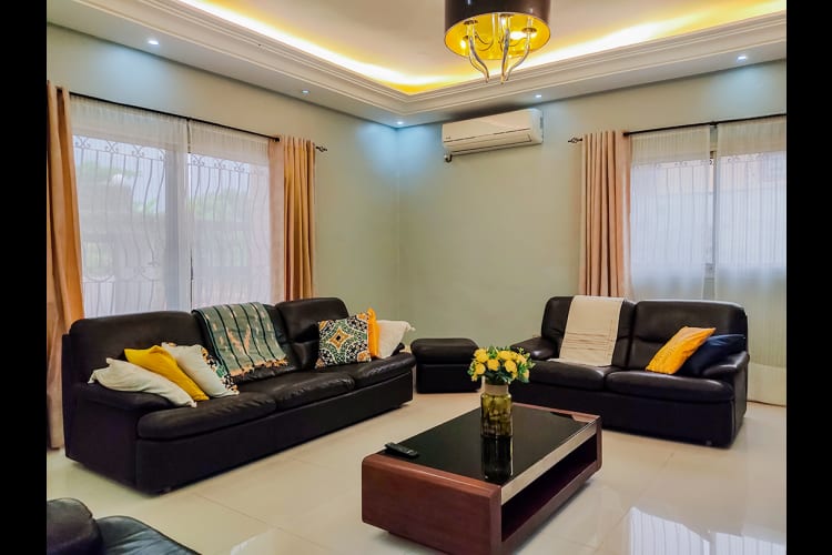 BELLE VILLA DE 04 CHAMBRE - NYALLA, DOUALA 6