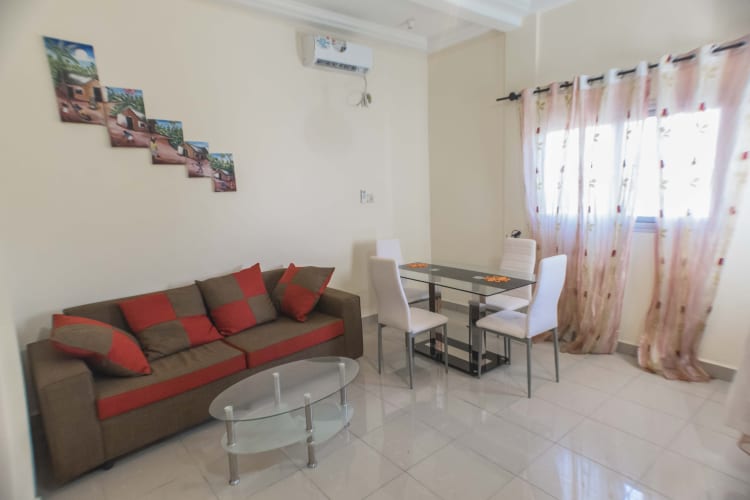 Studio RC -Douala, Logpom 4