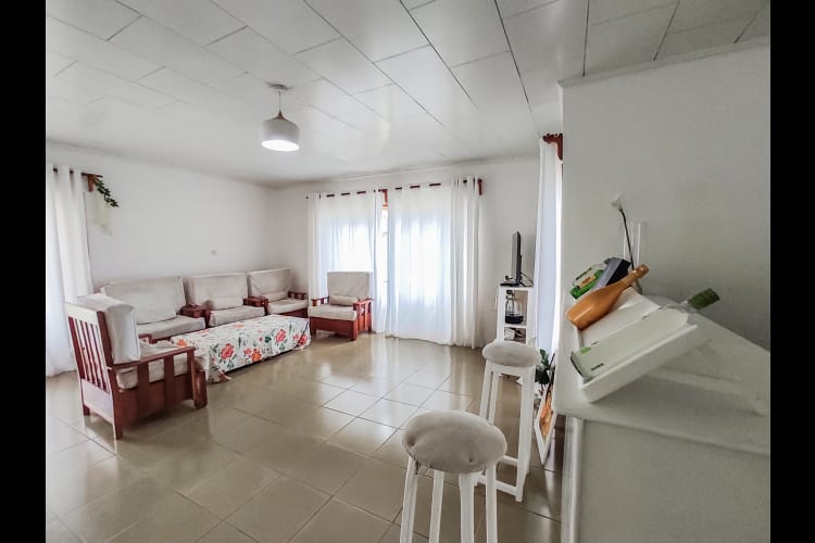 Maison Blanche - Douala, Bonapriso  9