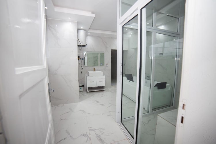 Chambre confort KLH - Douala, Bonamoussadi 5