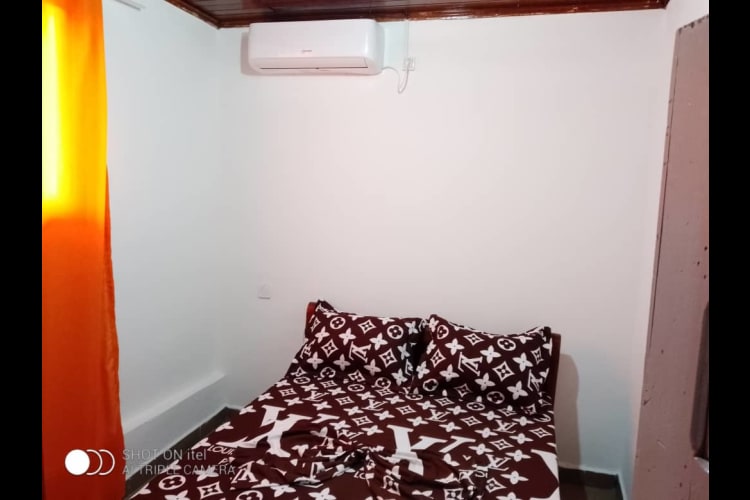 Appartement 2 CH DA - Yaoundé, Omnisport 5