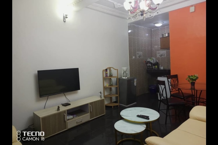 Beau studio CB - Yaoundé, Bastos 18
