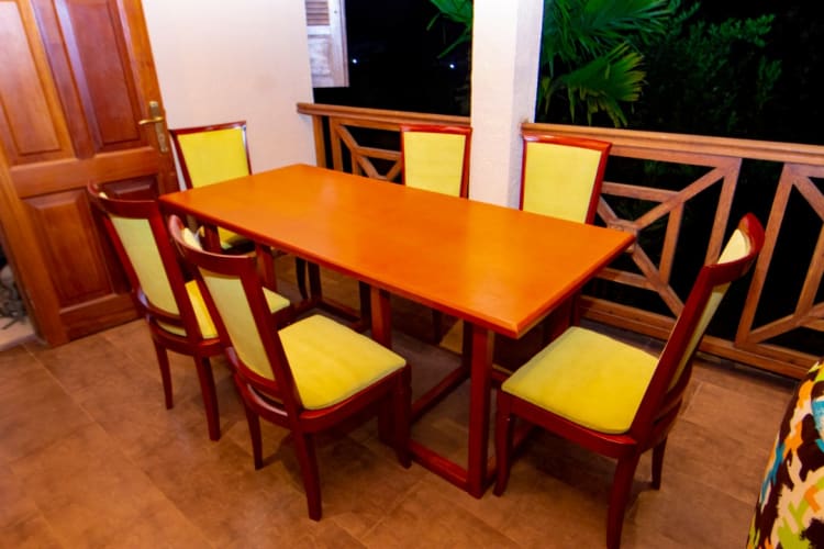 4 rooms Bungalow (King Size Beds)- Kribi, Cameroon 4