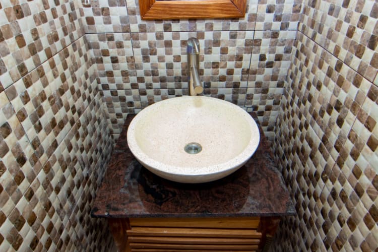 4 rooms Bungalow (King Size Beds)- Kribi, Cameroon 44