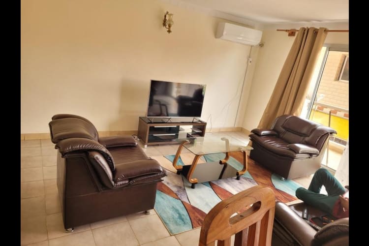 3 rooms Apartment  MY - Omnisport, Yaoundé 1