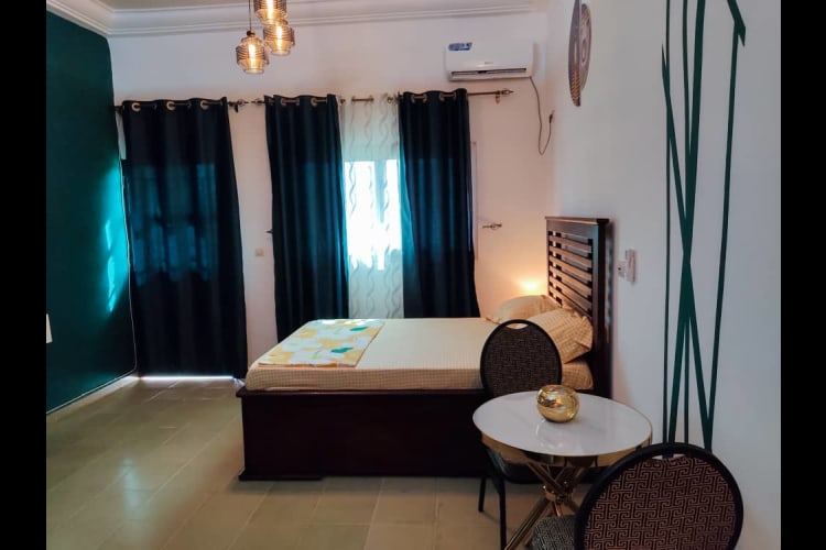 Chambre meublé LD - Douala, Logpom  5