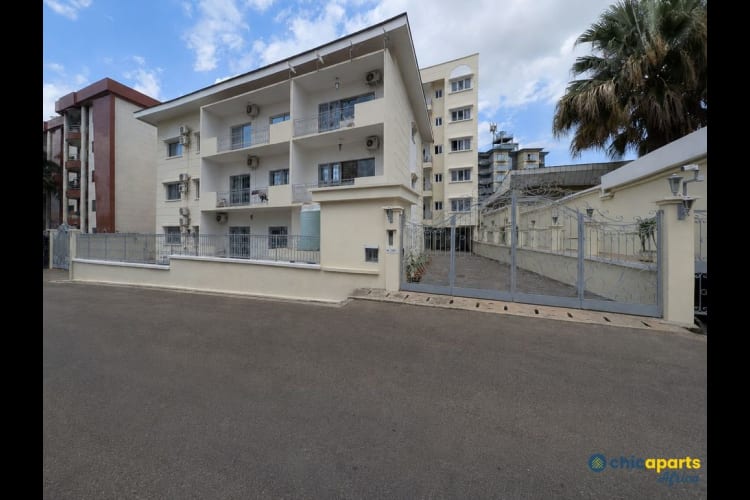 STUDIO LE CAP 17