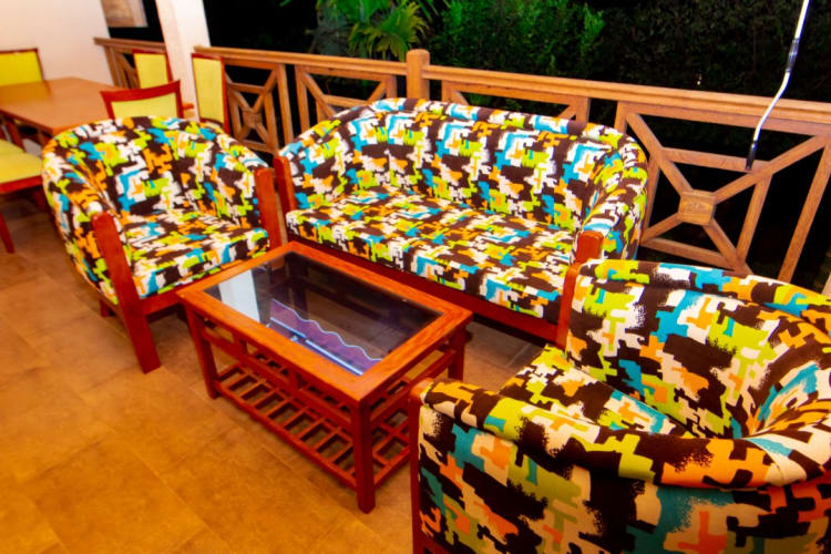 4 rooms Bungalow (King Size Beds)- Kribi, Cameroon 6