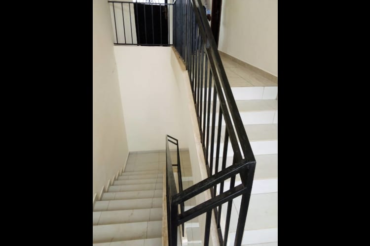Appartement Confortable 3 chambres - Bastos 12