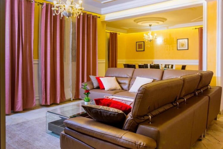 Duplex 4 ch avec caution - Douala, Bonanjo 1