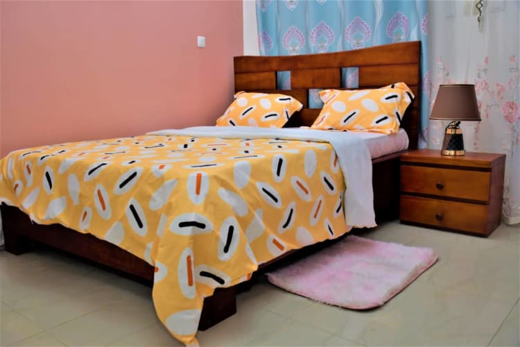Single Room SR - Douala, Bonamoussadi 1