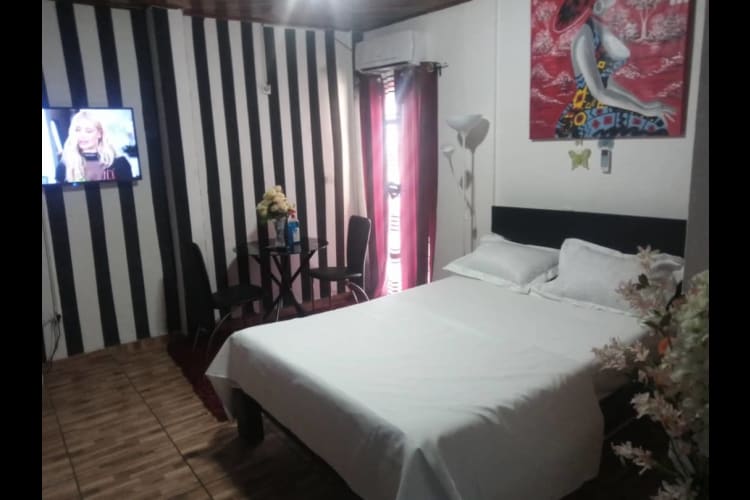 Jolie chambre meublée LGH - Douala, Nouvelle route cité 1