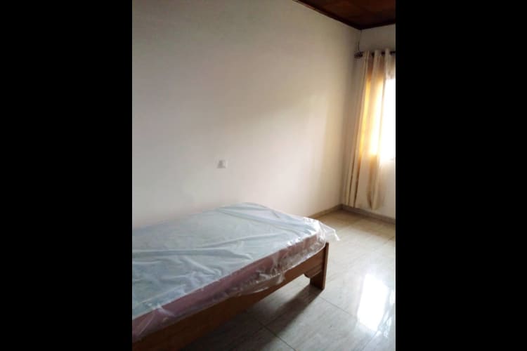 Appartement Confortable 3 chambres - Bastos 8