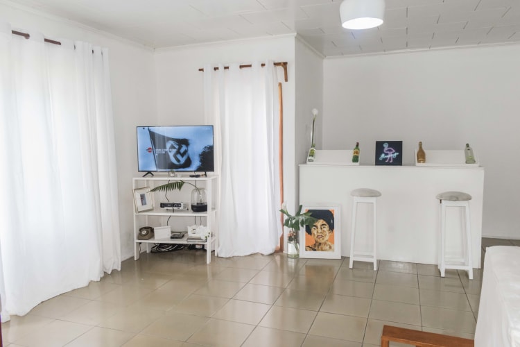 Maison Blanche - Douala, Bonapriso  3