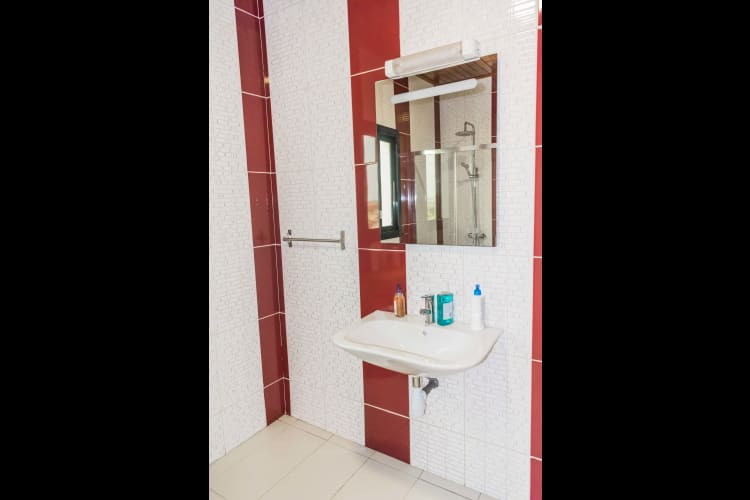 Very nice 3 bedrooms appartment for monthly rent (800.000 Fcfa) - Douala, Bonaberi  21