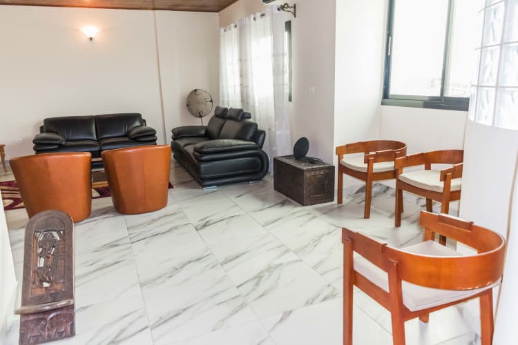 Very nice 3 bedrooms appartment for monthly rent (800.000 Fcfa) - Douala, Bonaberi  3