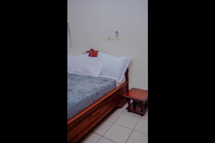 Bel Appartement de 02 chambres - Akwa Douala 12