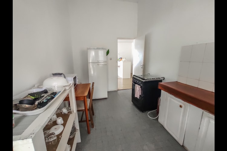 Maison Blanche - Douala, Bonapriso  21