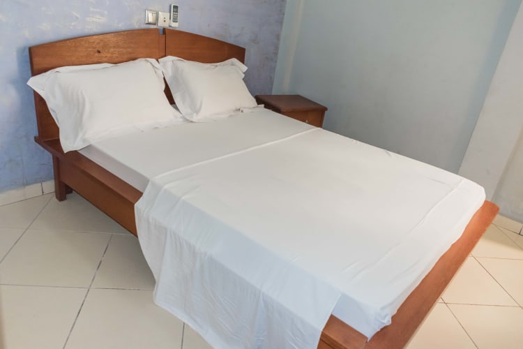 Appartement 2 ch 4S (avec compteur prépayé)- Douala, Cité SIC Ange Raphael  8