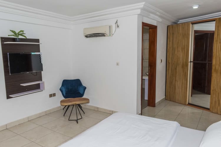 Très belle chambre sans coin cuisine - Bonapriso, Douala 2