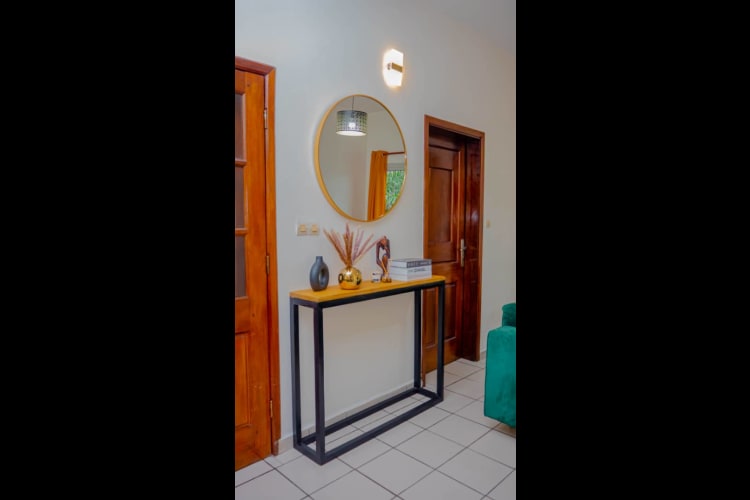 Bel Appartement de 02 chambres - Akwa Douala 17