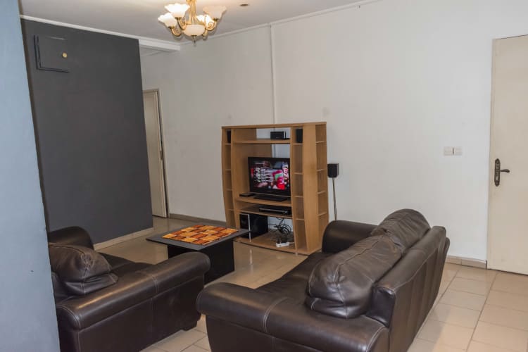 Bel appartment 2 chambres RK -Douala, PK9 9