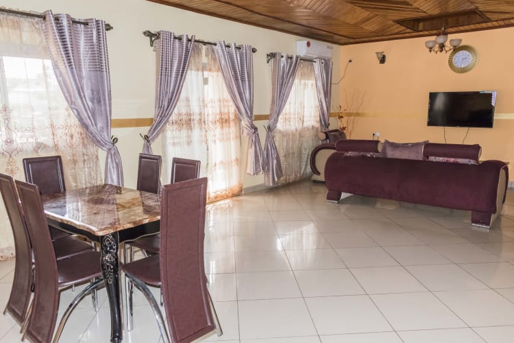 Bel appartement de 3 chambres GE - Douala, Logpom 2